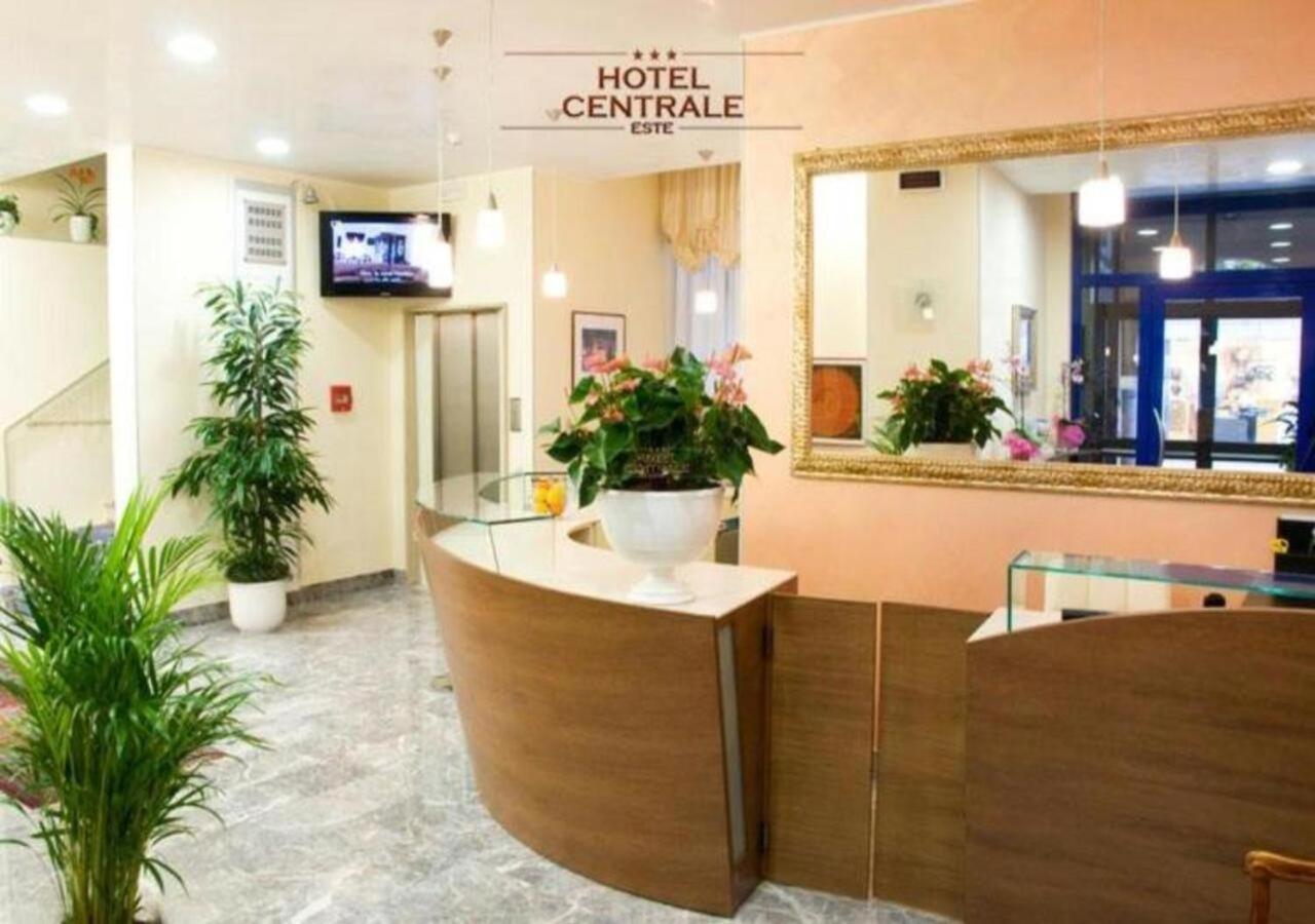אסטה Hotel Centrale מראה חיצוני תמונה
