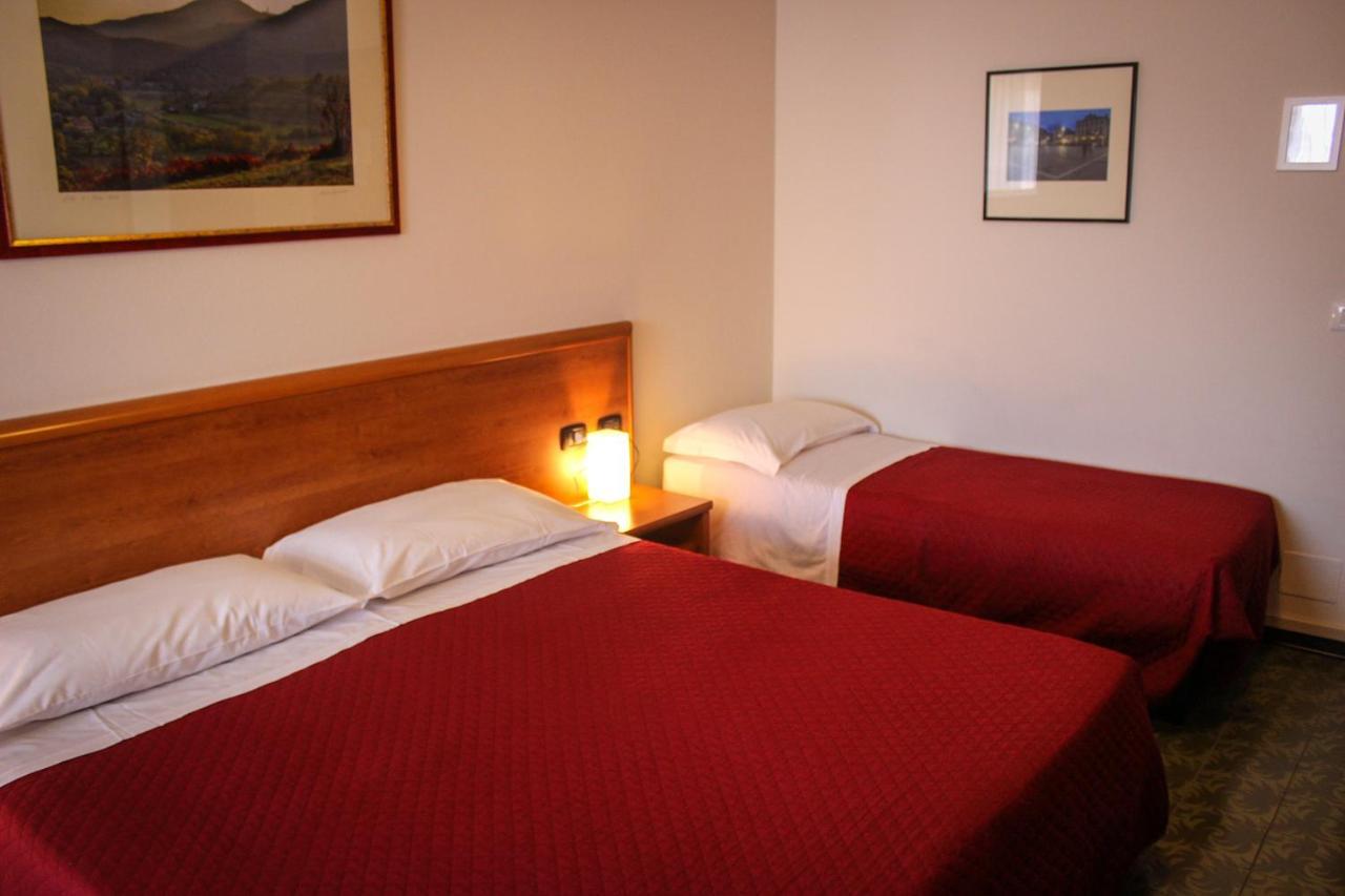 אסטה Hotel Centrale מראה חיצוני תמונה